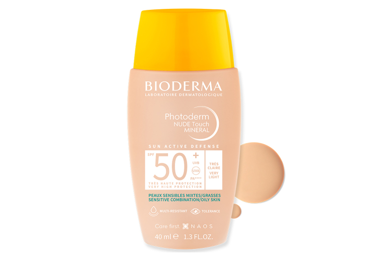 Photoderm Karma Yağlı Cilt Kapatıcı Etkili SPF50+ Açık Renkli Güneş Kremi 40 ml